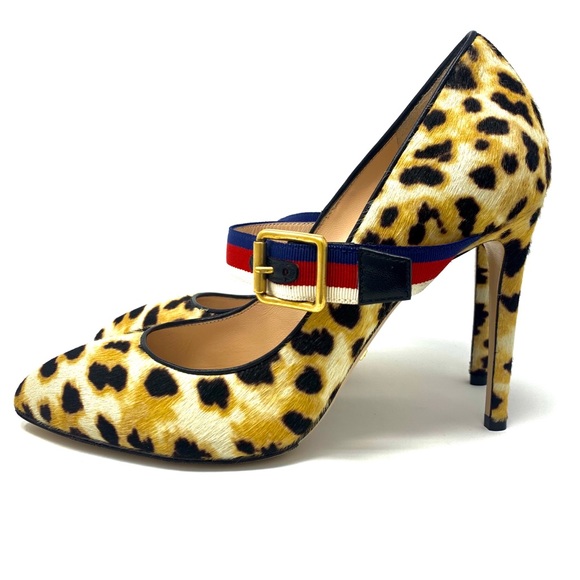 gucci leopard pumps